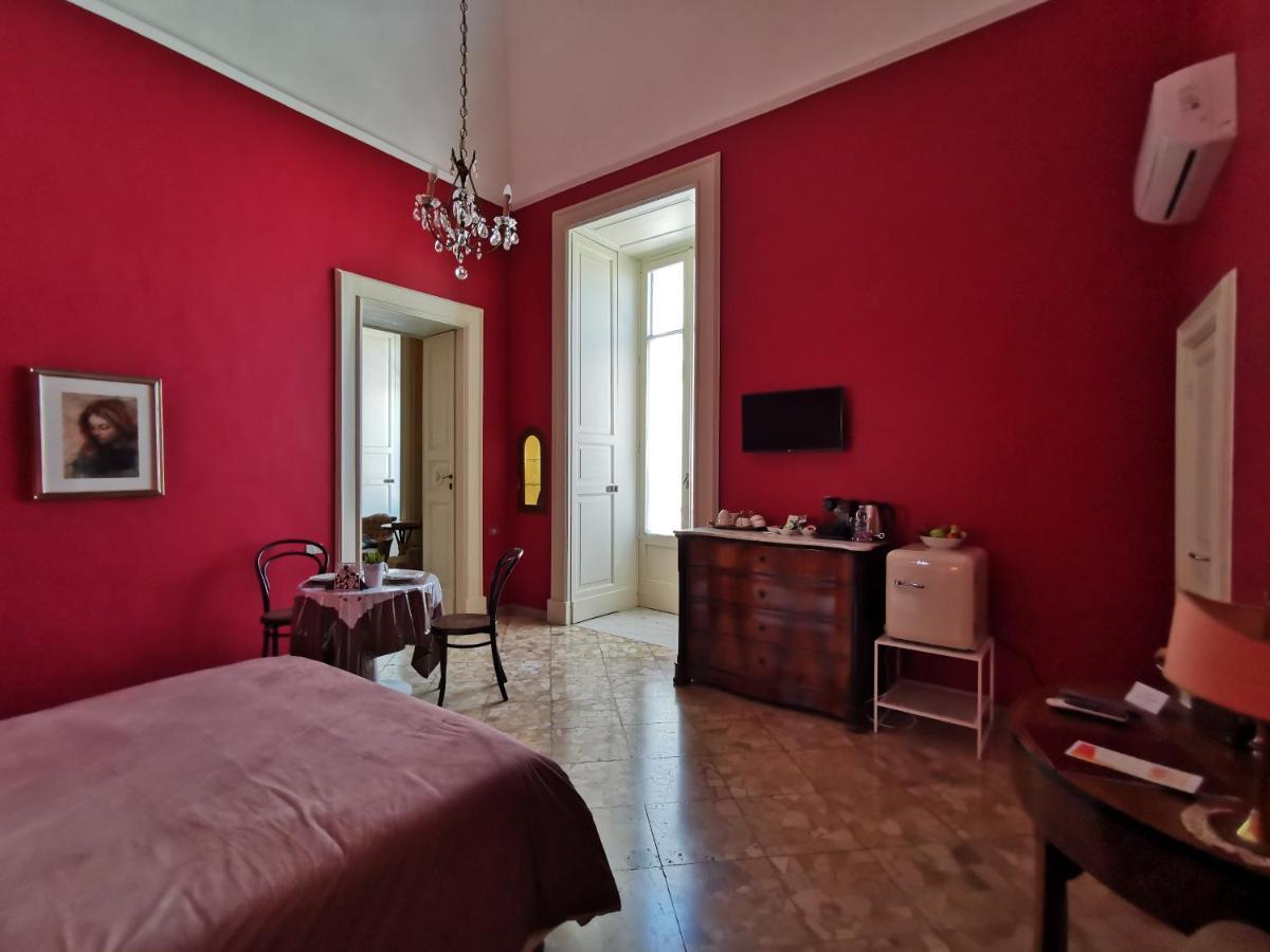 Chez Moi Charme B&B Lecce Bagian luar foto