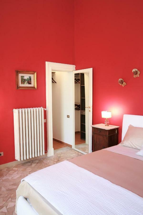 Chez Moi Charme B&B Lecce Bagian luar foto